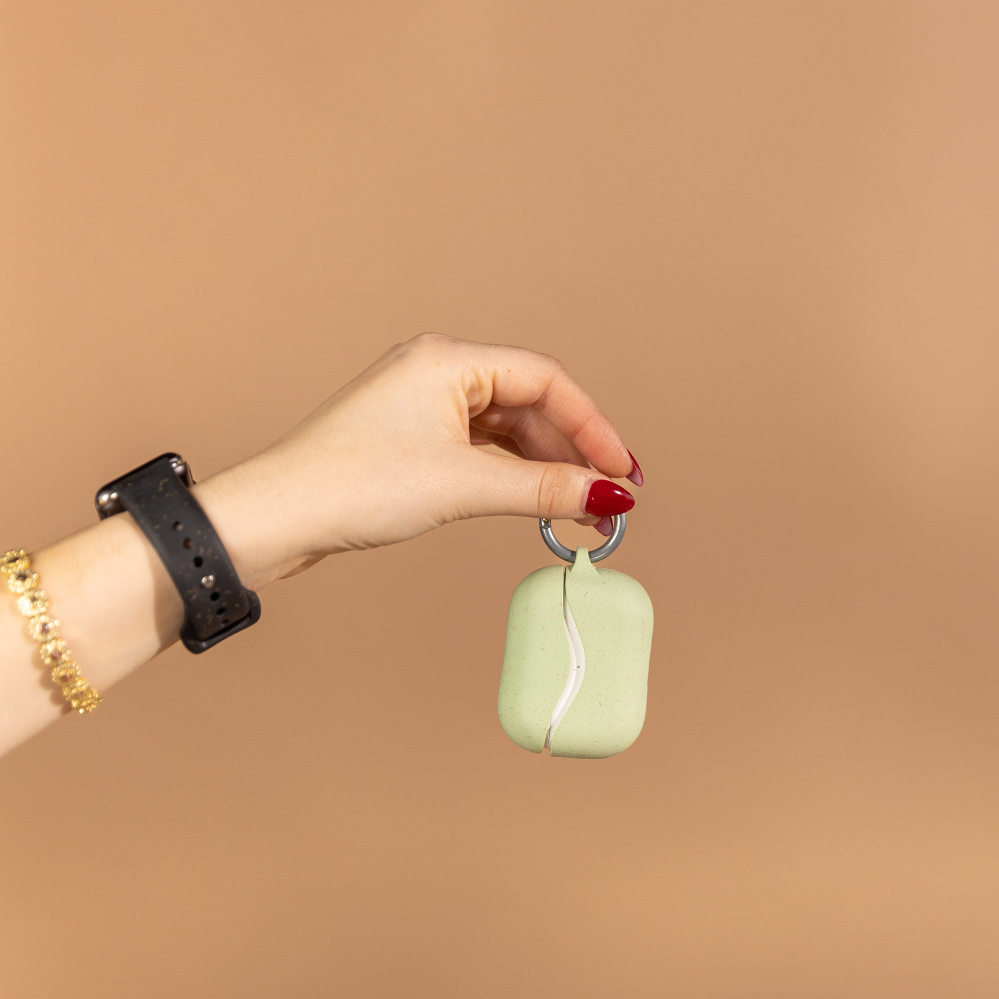 Airpod-3rdGen-SageGreen-Lifestyle