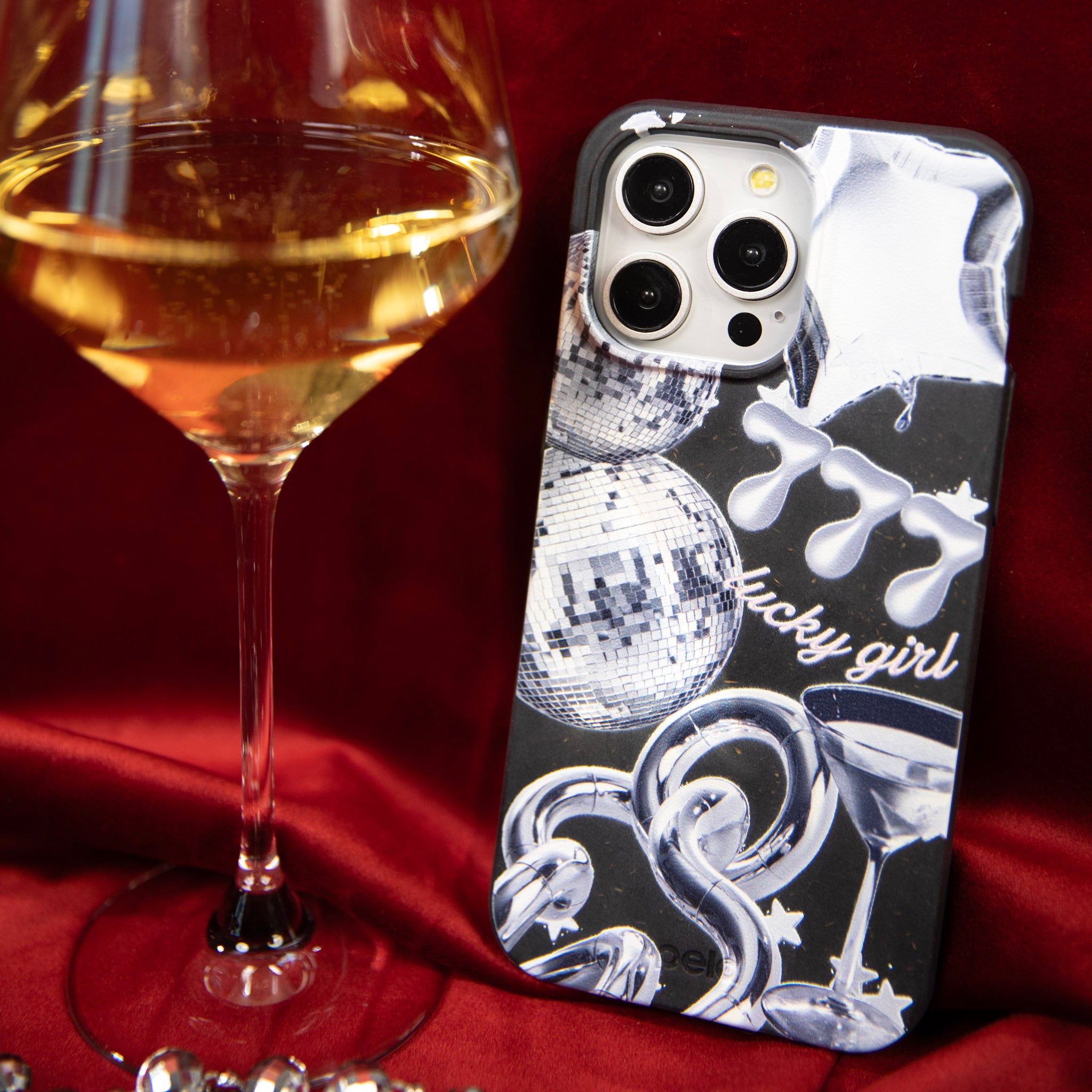 COSMICLUCKBLACK_PDP1_a1ebbc57-a0c0-4d9a-b142-7c5bc0707568