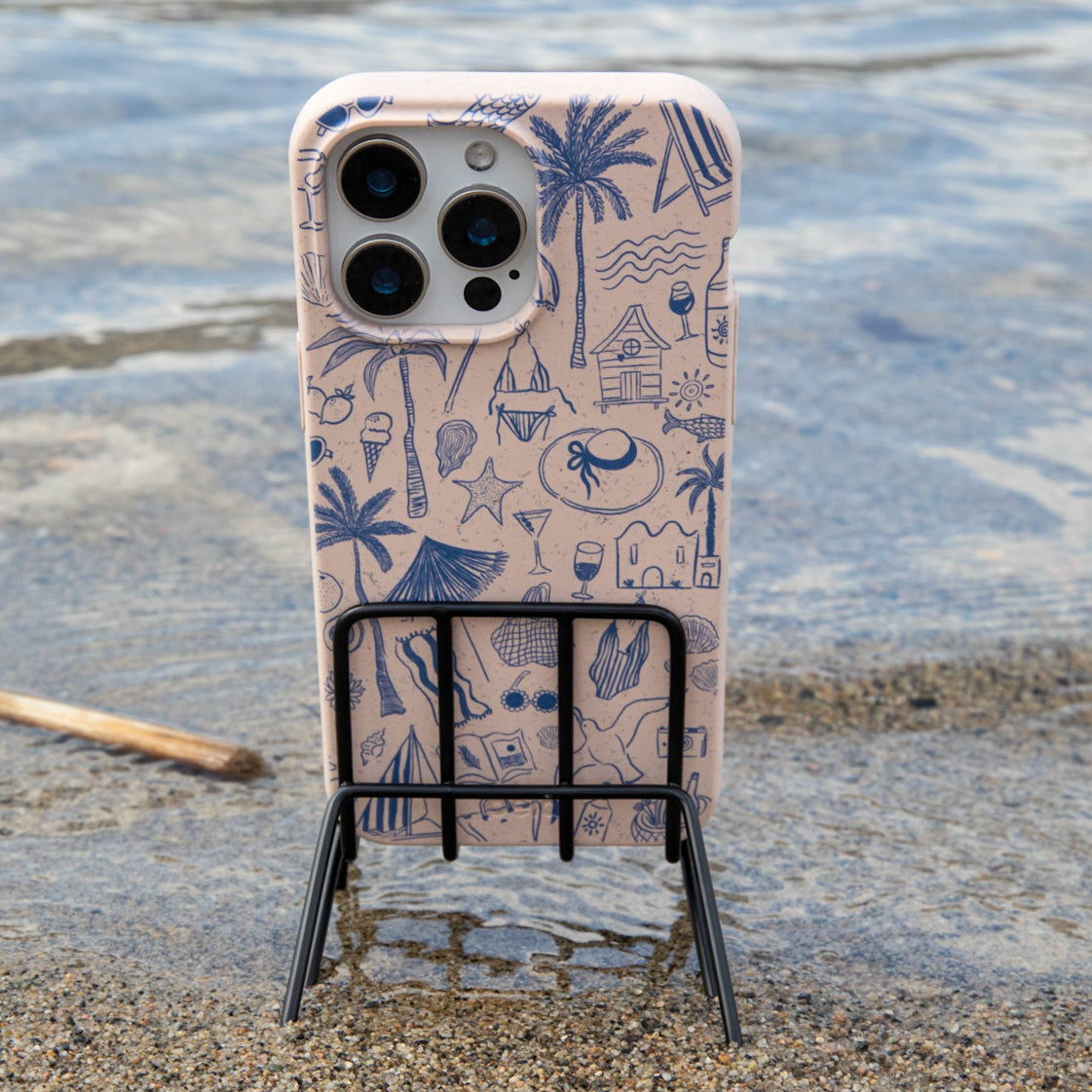 CoastalClubhouse_SaltedInk_PDP_02_31aac956-9e26-4a34-993e-b3e71bd3341f