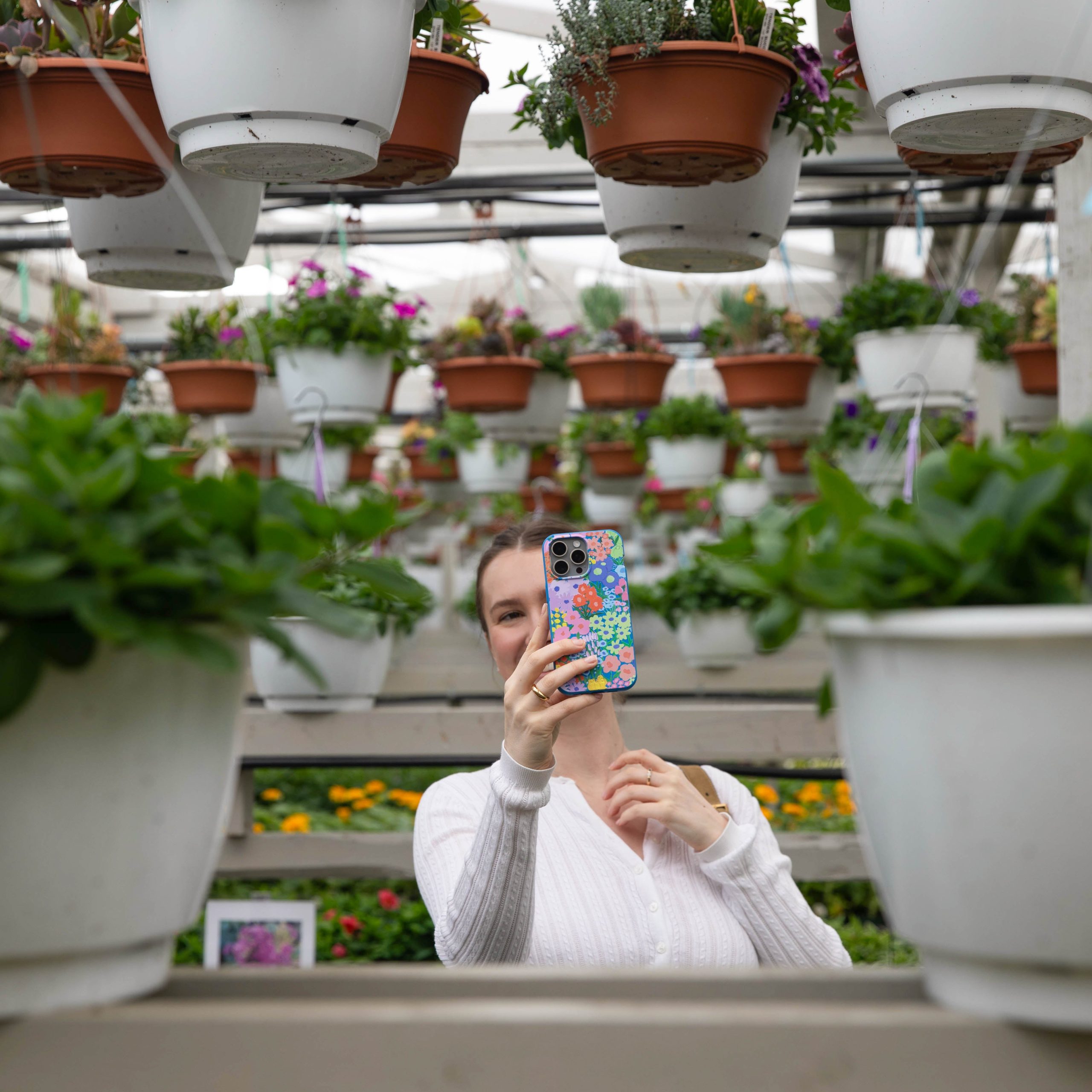 FLOWERS_PaintedGarden_PDP_01_b26d4ee7-1332-4ddd-be13-3f71ba7477bd