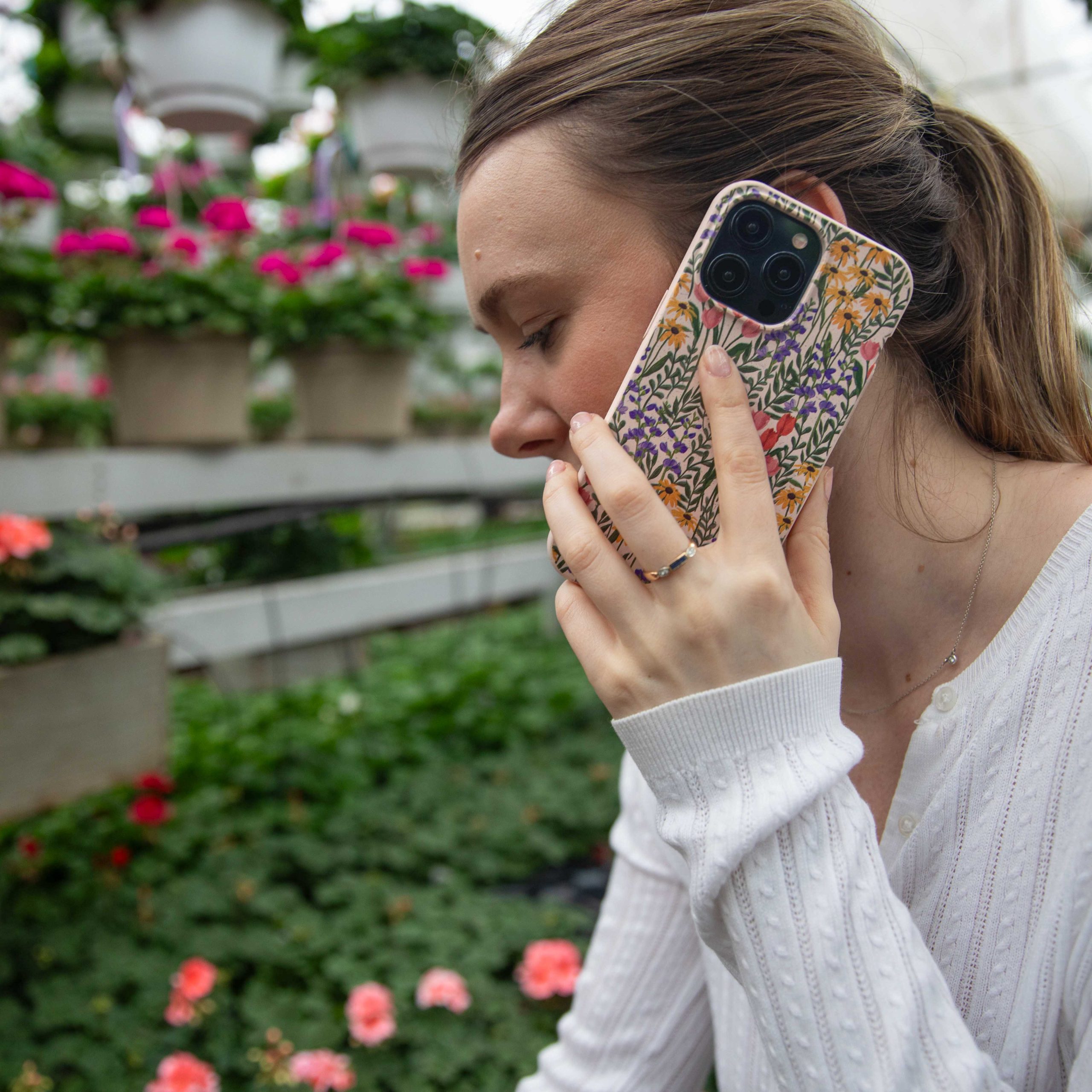 Flowers_FlowerField_PDP_04_b3587628-7ec7-47ad-838b-f516b5d635f0