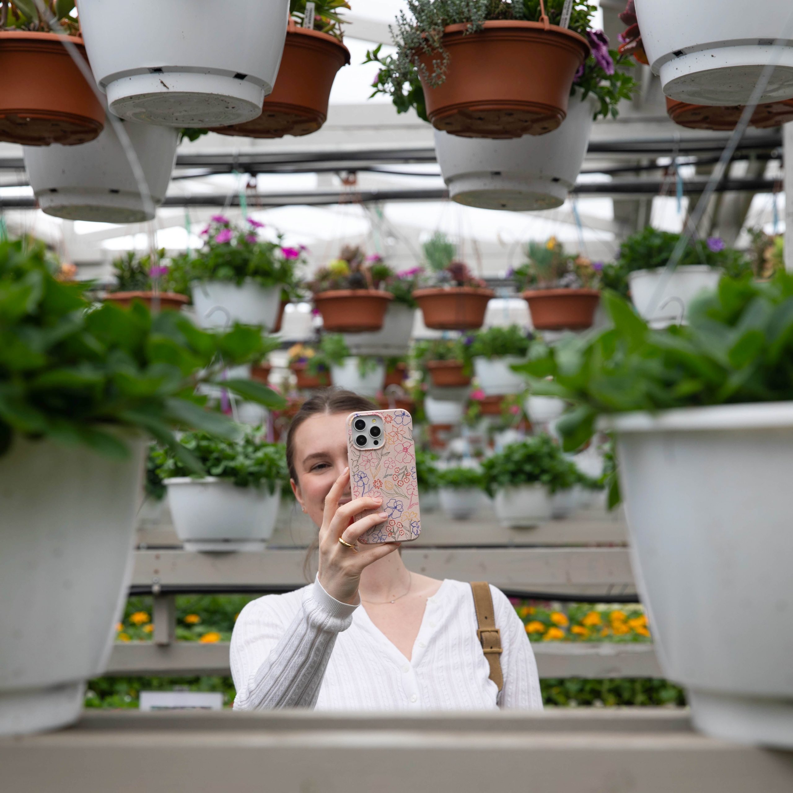 Flowers_PetalsSketch_PDP_01_04a764cf-cdb6-44d2-9a6b-88fbd12ce61d